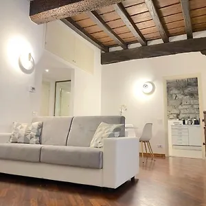 tower-gombitos-apartment.it-lombardy.com/