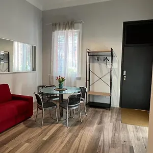 fiori-3-appartmentssuite.it-lombardy.com/