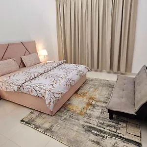 Homestay Deluxe Near Airport, Dubai